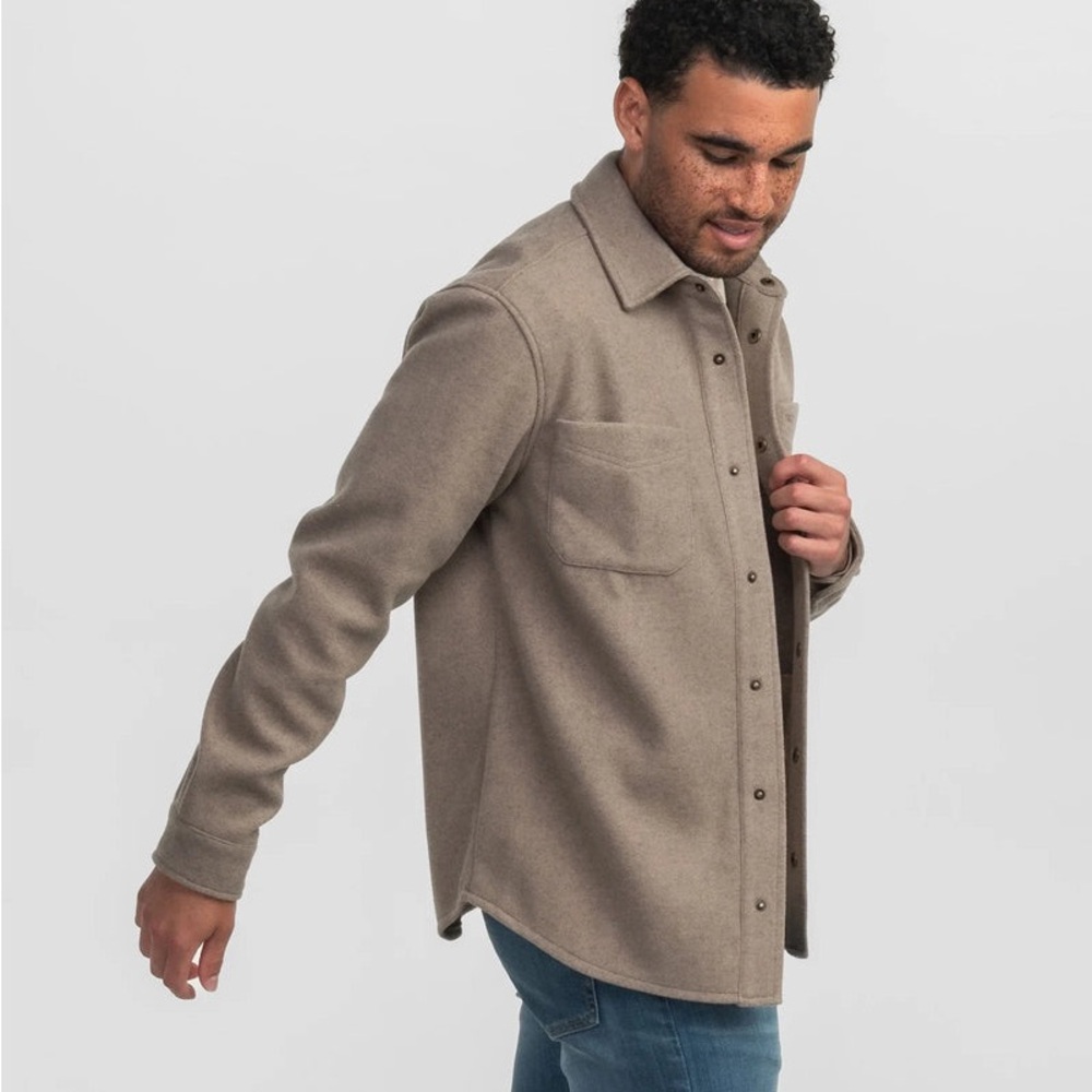 Southern Shirt Broadway Fleece Shacket in Caribou